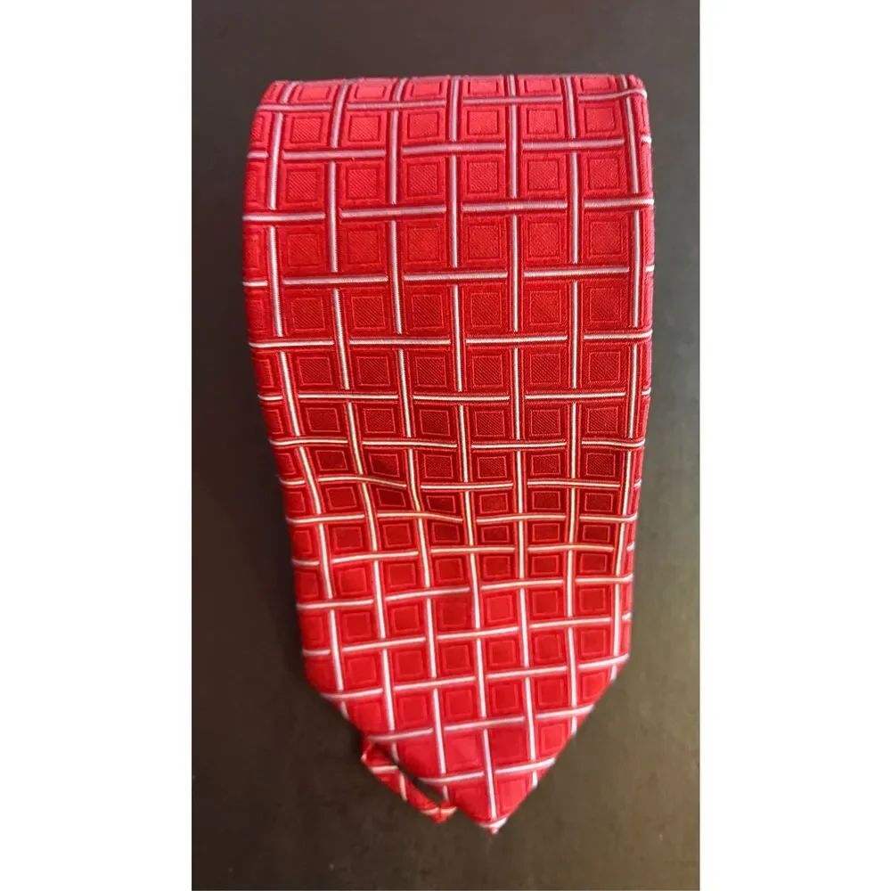 Brooks Brothers tie